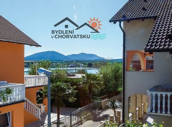 Dům se dvěma apartmány u Šibeniku