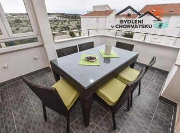 Byt s dvěma ložnicemi na ostrově Pag