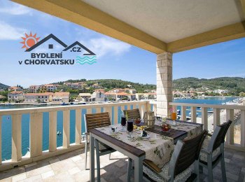 Apartmán v první řadě u moře na Korčule