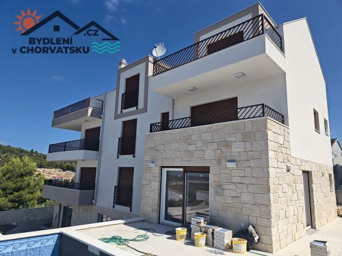 Luxusní apartmány u křišťálově čistého moře