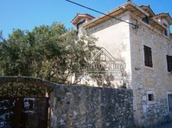 BRAČ - SUPETAR, komplex starších budov